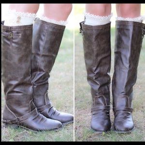 Breckelles Boots - Brown - Brand New - Size 9